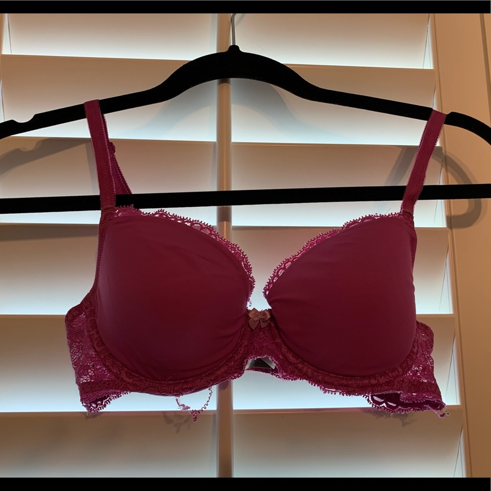 Victoria’s Secret Pink Lace Wired Bra